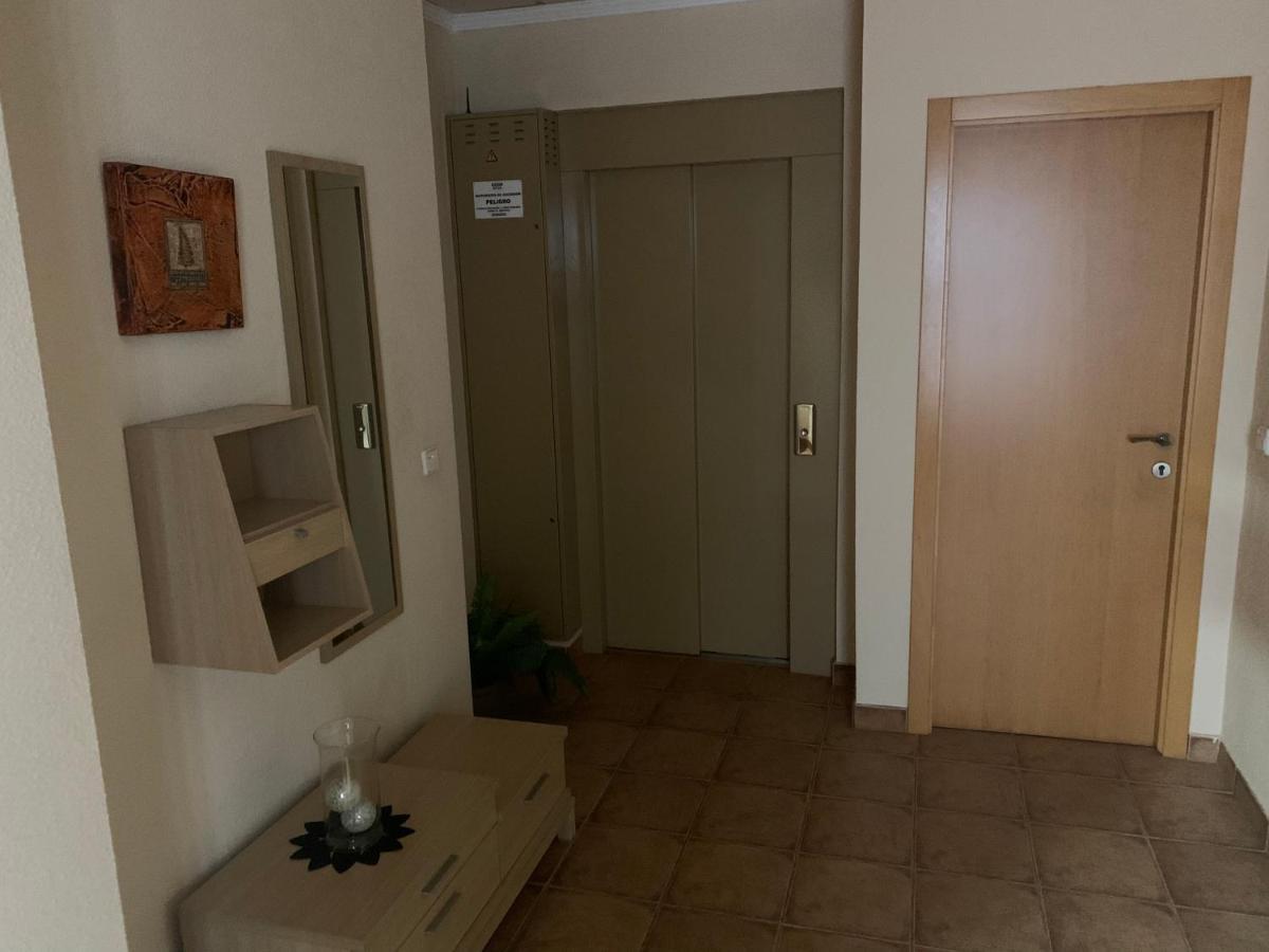 Hostal Restaurante El Roser La Llosa Bagian luar foto