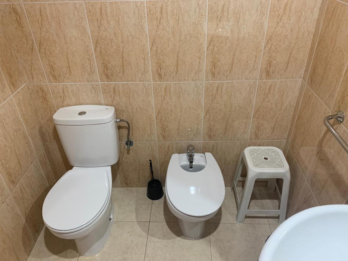 Hostal Restaurante El Roser La Llosa Bagian luar foto